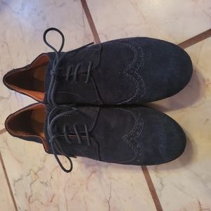 Gently worn Italian made flats.